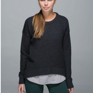Lululemon Yogi Crew gray waffle sweater size 6